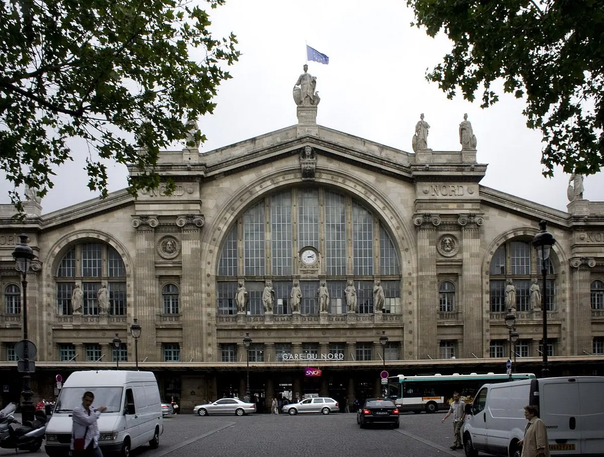 ave paris a latour de caroll estaciones - Cuál es la estación de tren de Paris