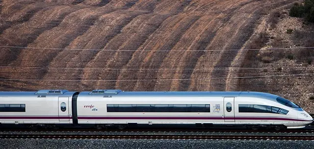 ave larga distancia - Cuáles son los trenes larga distancia