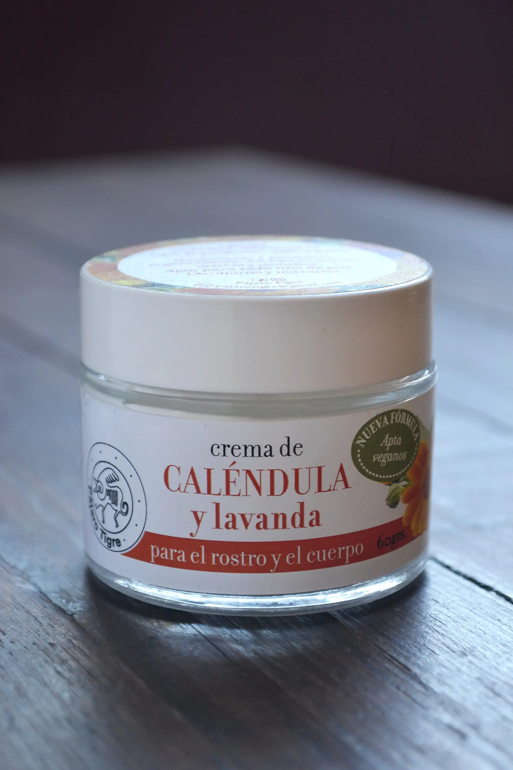 crema de caléndula con miel y lavanda pajaro tigre - Qué hace la caléndula en el cuerpo