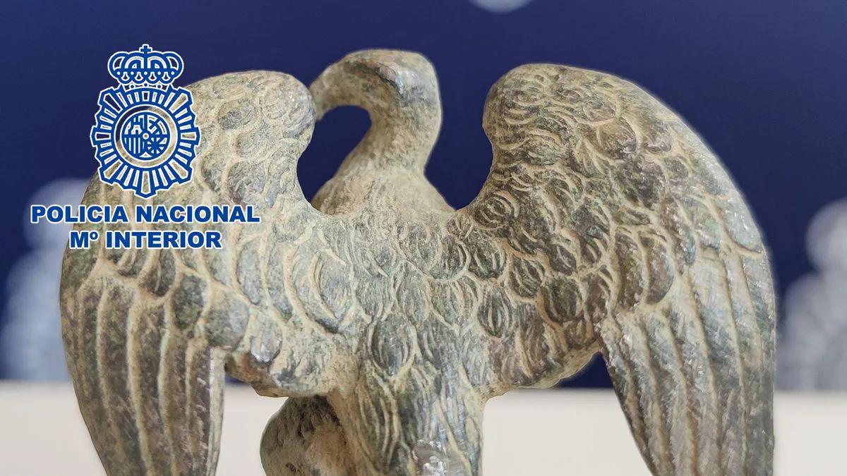 ave estandarte roma - Qué significa el águila del Imperio Romano