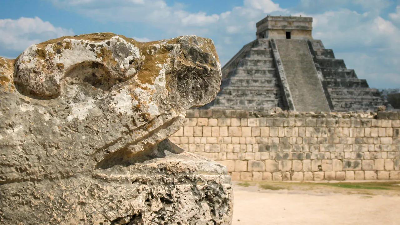 Ave Serpiente Emplumada: El Dios Mesoamericano de la Dualidad - Qué significa la serpiente emplumada Quetzalcóatl ave serpiente emplumada - Qué significa la serpiente emplumada Quetzalcóatl